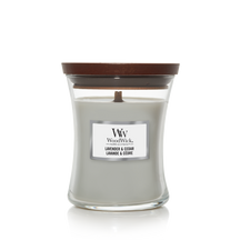 WoodWick Scented Candle Medium Lavender & Cedar - 11 cm / ø 10 cm