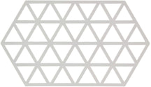 Zone Denmark Trivet Triangles - Warm Grey - 24 x 14 cm