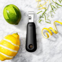 OXO Good Grips Lemon Squeezer