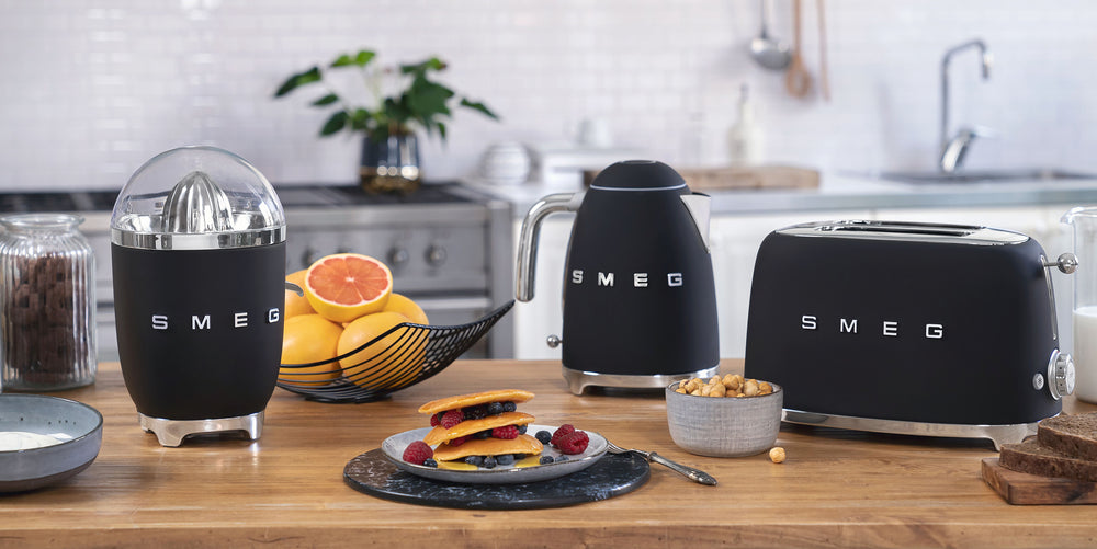 SMEG Broodrooster - 2 sleuven - mat zwart - TSF01BLMEU