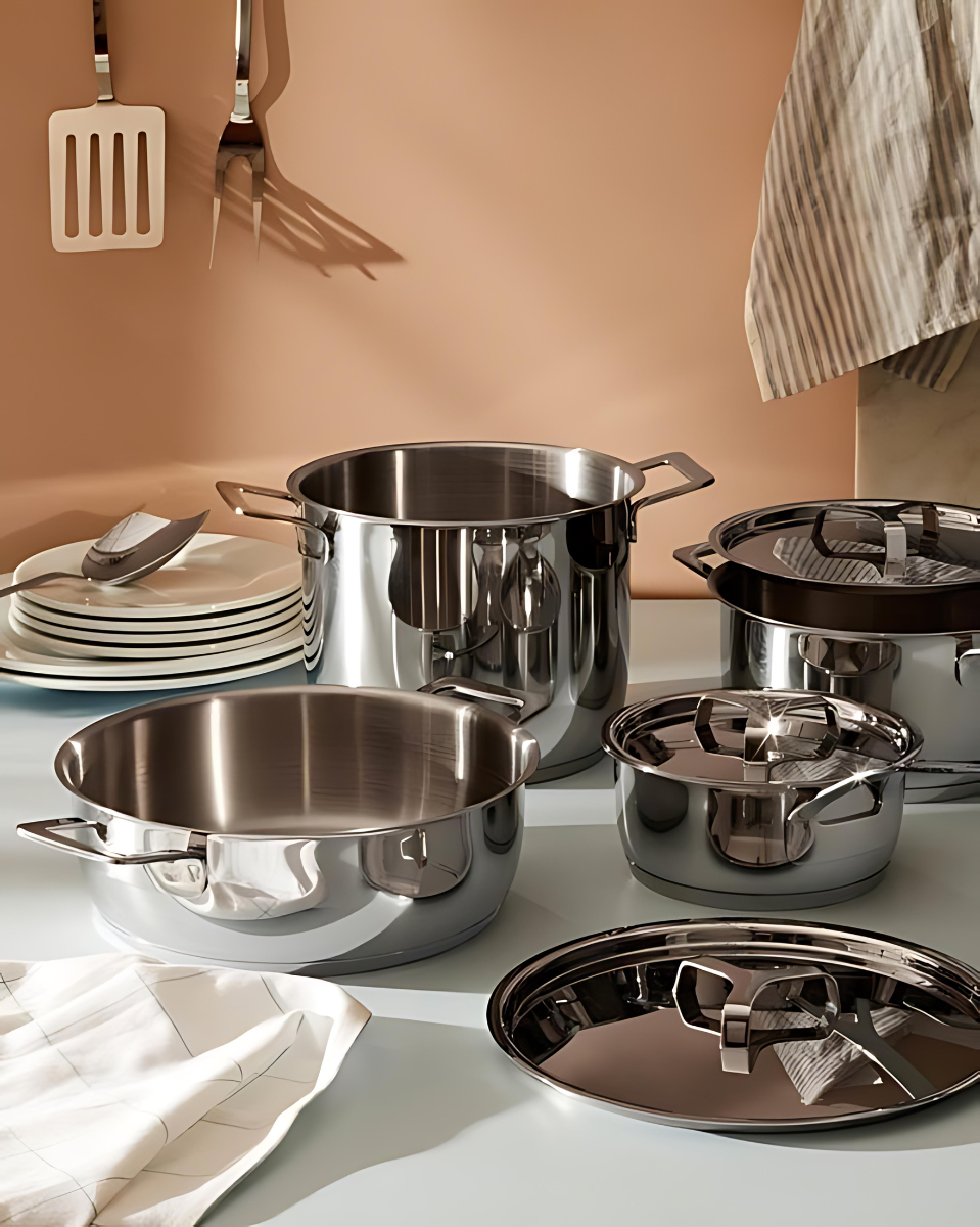 Alessi Koekenpannenset Pots&Pans AJM110 - ø 24 cm en ø 28 cm - door Jasper Morrison - Zonder anti-aanbaklaag