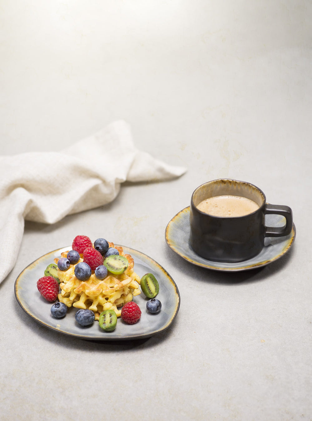 Cosy & Trendy Breakfast Plate Laguna Blue Grey 20 x 16 cm