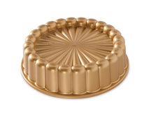 Nordic Ware Baking Tin Charlotte Gold ø 22 cm / 1.4 Liter