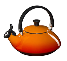 Le Creuset Whistling Kettle Zen Volcanic 1.5 Liter