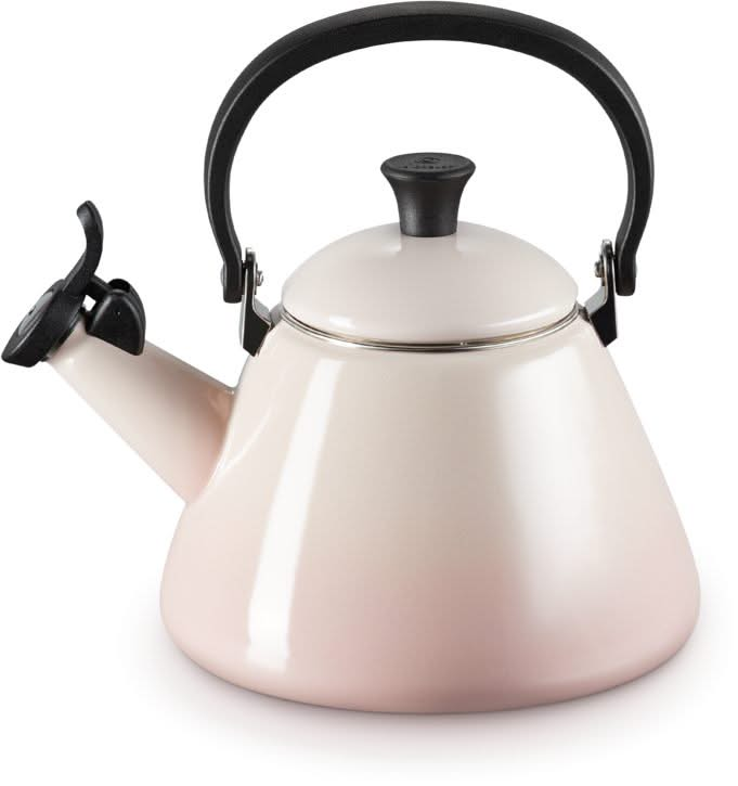 Le Creuset Whistling Kettle Kone Shell Pink 1.6 Liter