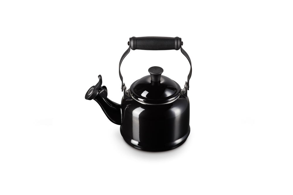 Le Creuset Whistling Kettle Demi Black Onyx 1.1 Liter