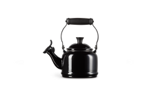 Le Creuset Whistling Kettle Demi Black Onyx 1.1 Liter