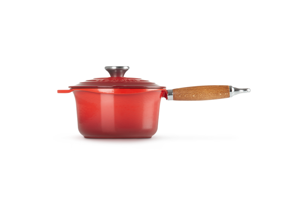 Le Creuset Saucepan - with lid - Tradition - Cerise - ø 18 cm / 1.8 Liter