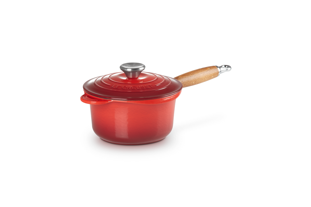 Le Creuset Saucepan - with lid - Tradition - Cerise - ø 18 cm / 1.8 Liter