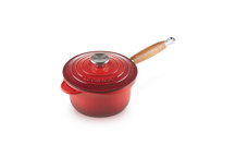 Le Creuset Saucepan - with lid - Tradition - Cerise - ø 18 cm / 1.8 Liter