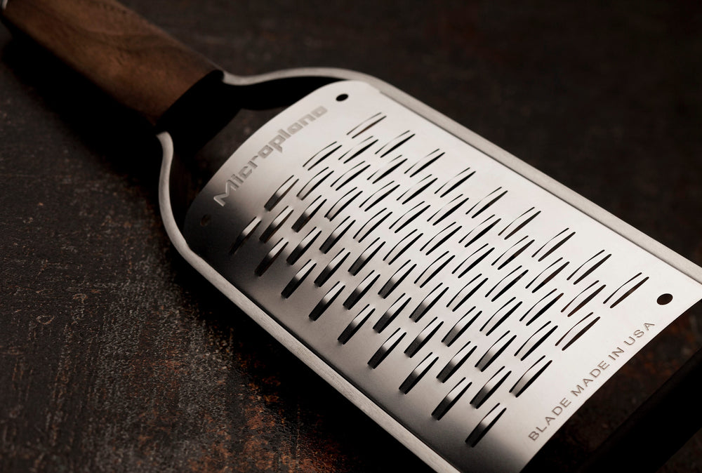 Microplane Grater Master - Medium Ribbon - Stainless Steel/Wood