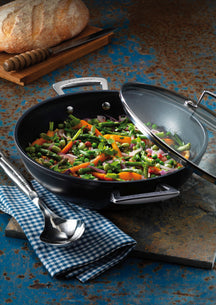 Le Creuset Skillet - with lid - Les Forgees TNS - ø 28 cm / 3.2 Liter - standard non-stick coating