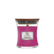 WoodWick Scented Candle Mini Wild Berry & Beets - 8 cm / ø 7 cm