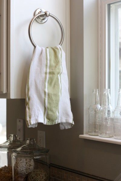 How do you make sure new kitchen textiles dry properly?