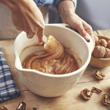 
Emile Henry Mixing Bowl / Clay Mixing Bowl 2.5 Liters