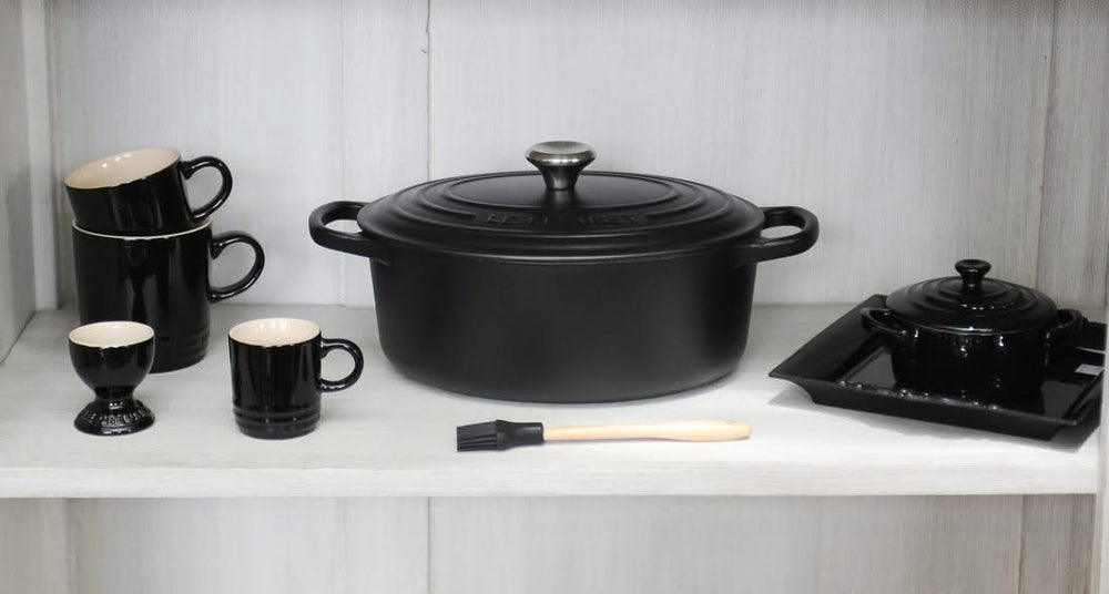 Le Creuset Casserole Oval Signature Satin Black - ø 27 cm / 4.1 Liter