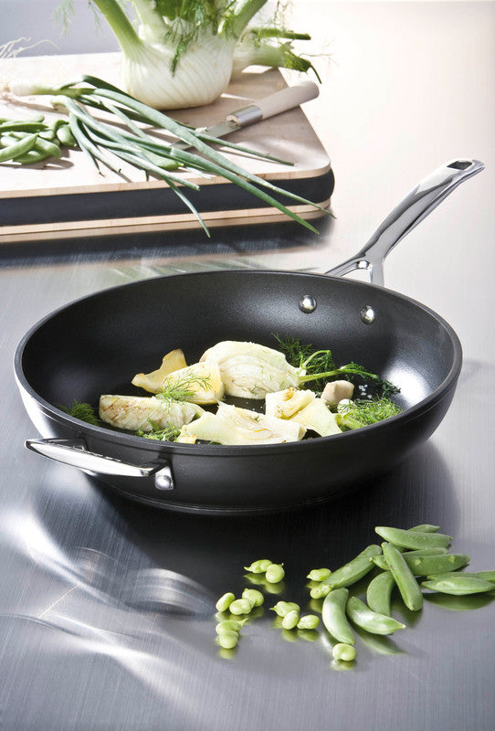 Le Creuset Sauteerpan Les Forgées TNS - ø 28 cm / 3.2 liter - standaard anti-aanbaklaag