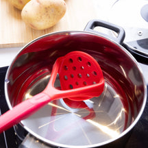 Colourworks Potato Masher Red - 25 cm