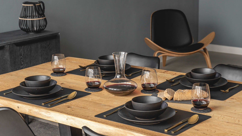 Studio Tavola Dinnerware Set Black Tie 18-piece