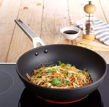 Valira Wok Aire - ø 30 cm - standard non-stick coating